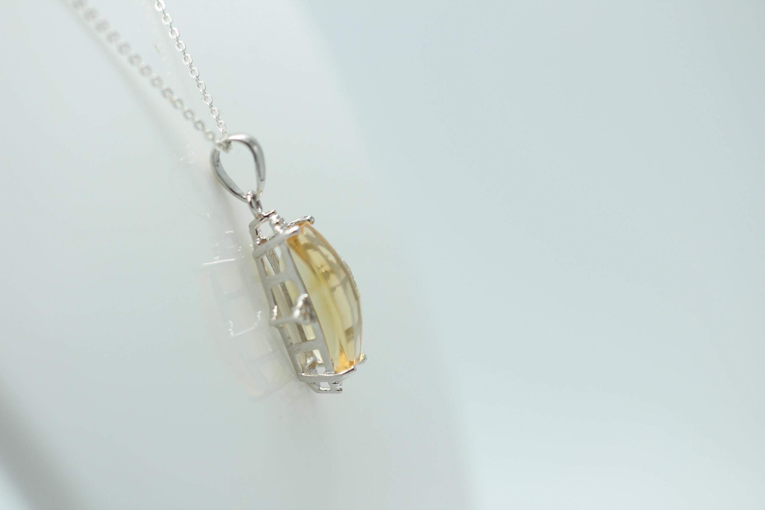 3,9 Carat Design Citrin Anhänger Sterling Silber Collier Kette Fantasieschliff