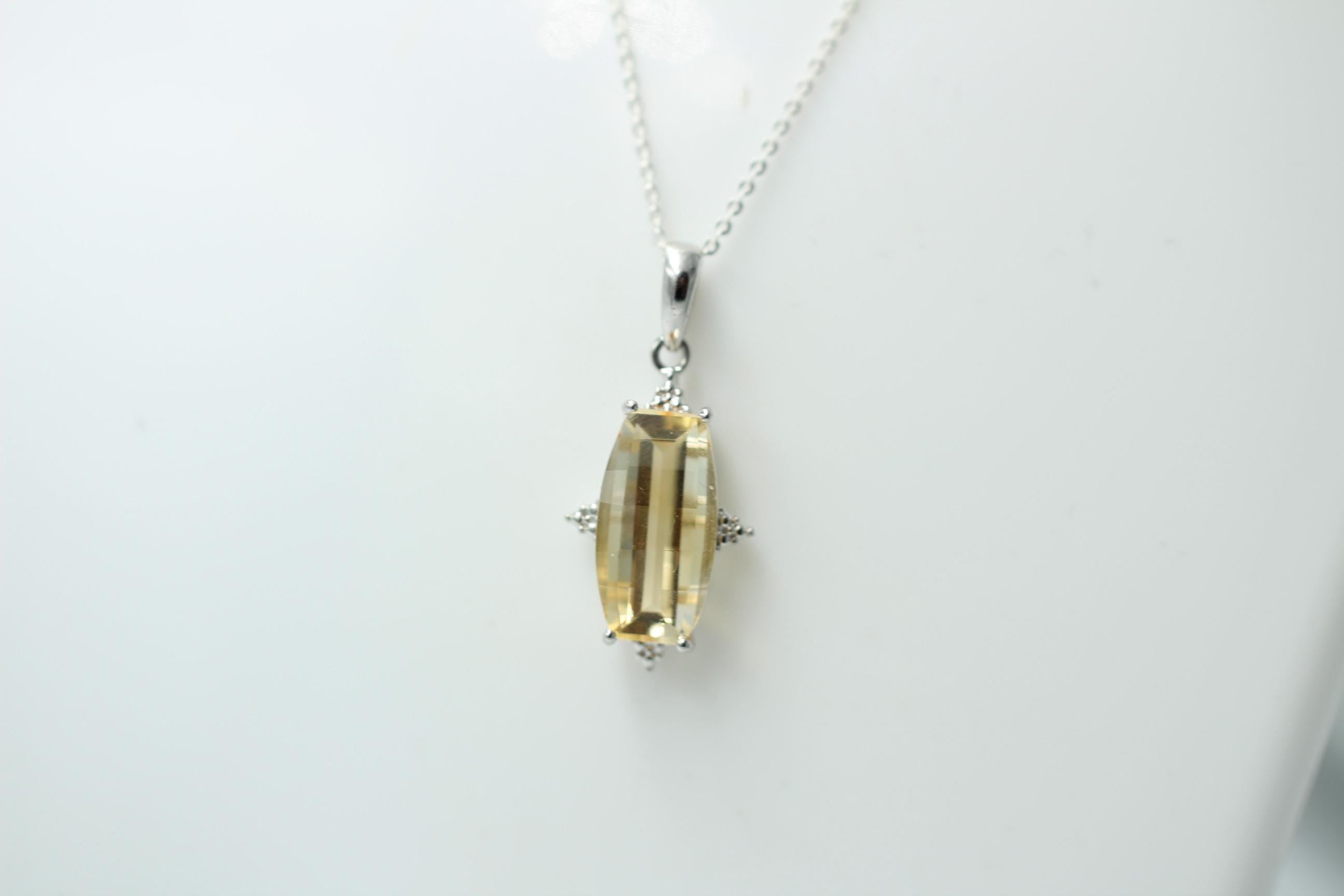 3,9 Carat Design Citrin Anhänger Sterling Silber Collier Kette Fantasieschliff