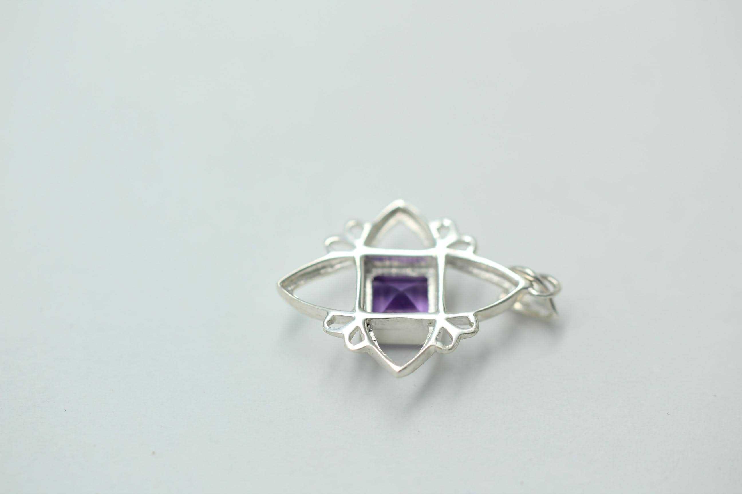 Edler 1,10 Carat Amethyst Anhanger, 925 Silber, Collier, Kette, Rhodiniert