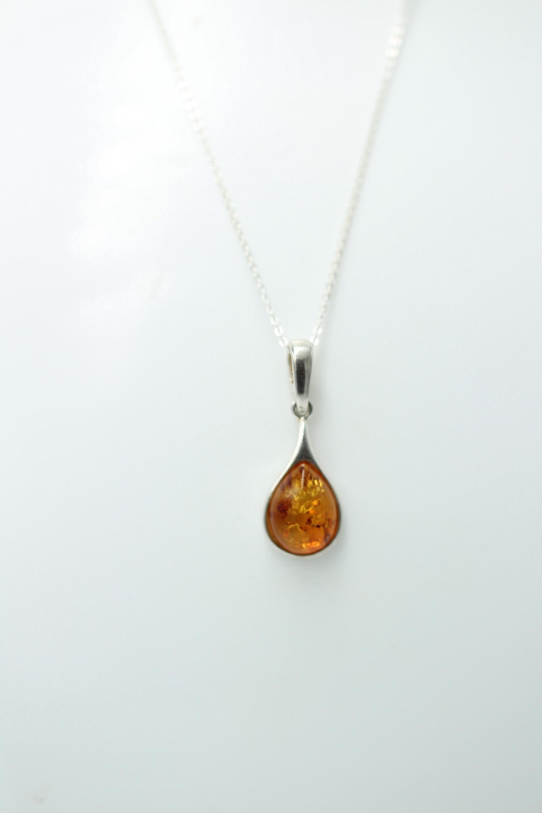 Bernstein Anhänger 925 Silber Collier Kette edel und schön Traum eines Anhängers