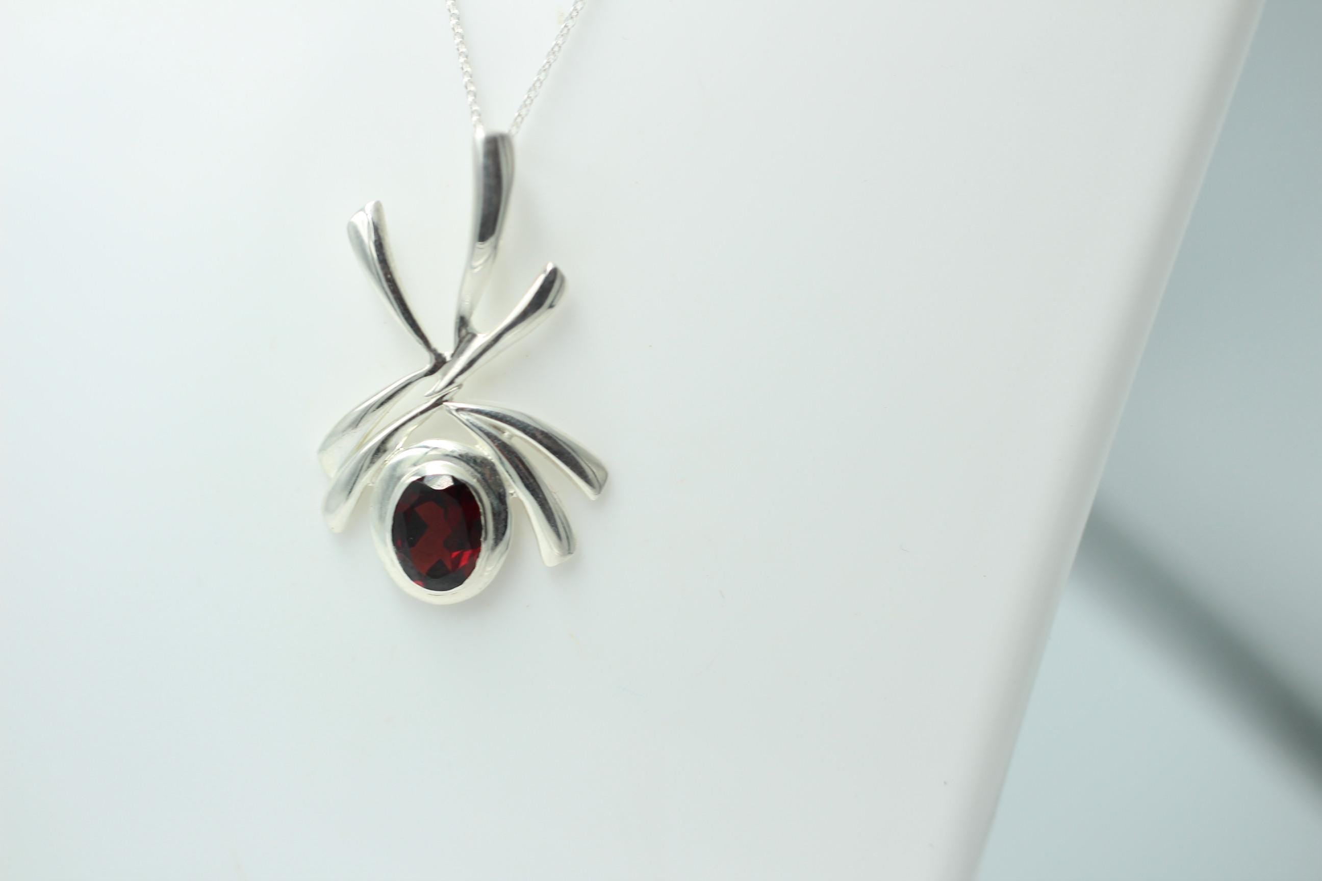 Edler 2,0 Carat Granat Anhanger, 925 Silber, Kette, Collier, Rhodiniert