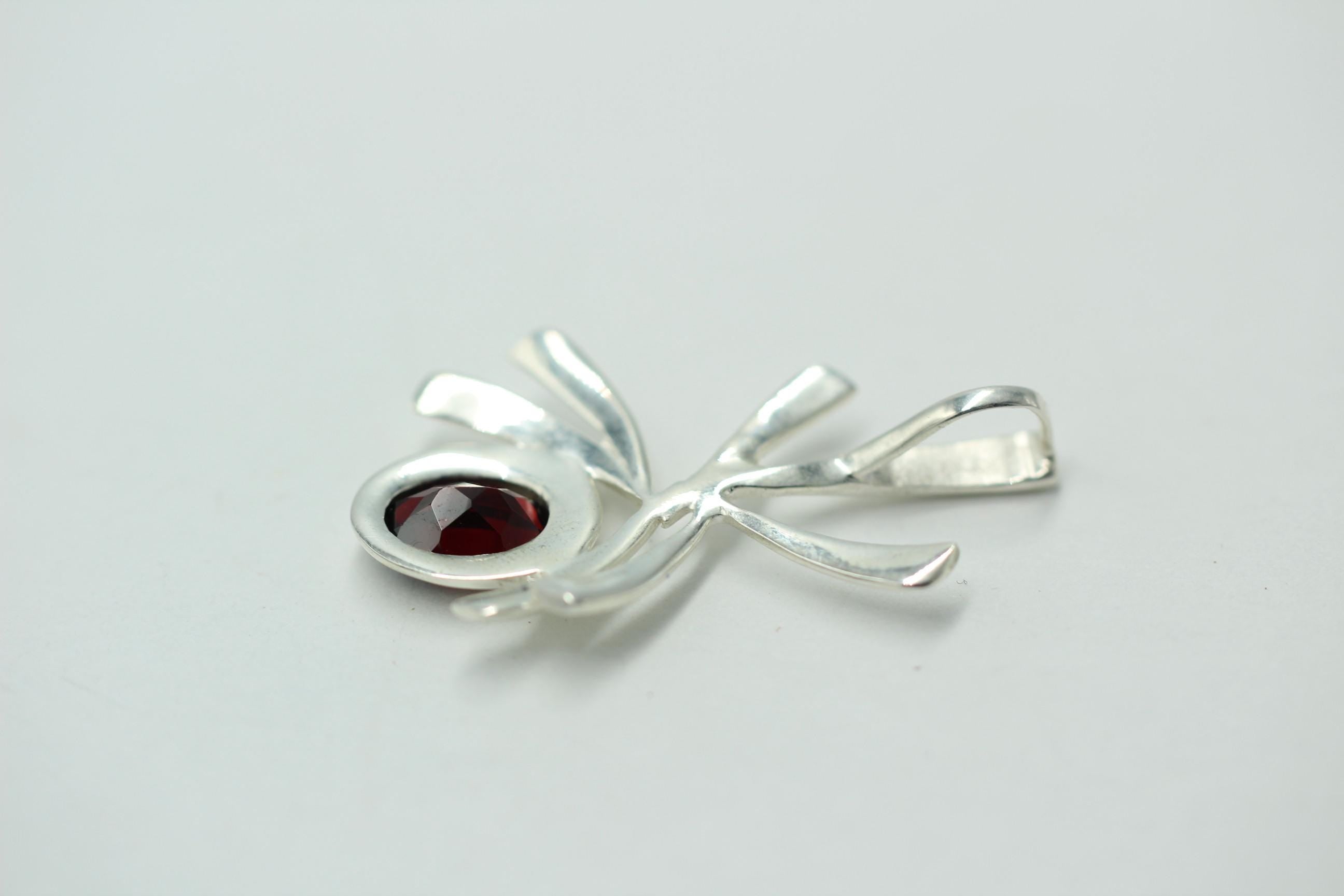 Edler 2,0 Carat Granat Anhanger, 925 Silber, Kette, Collier, Rhodiniert