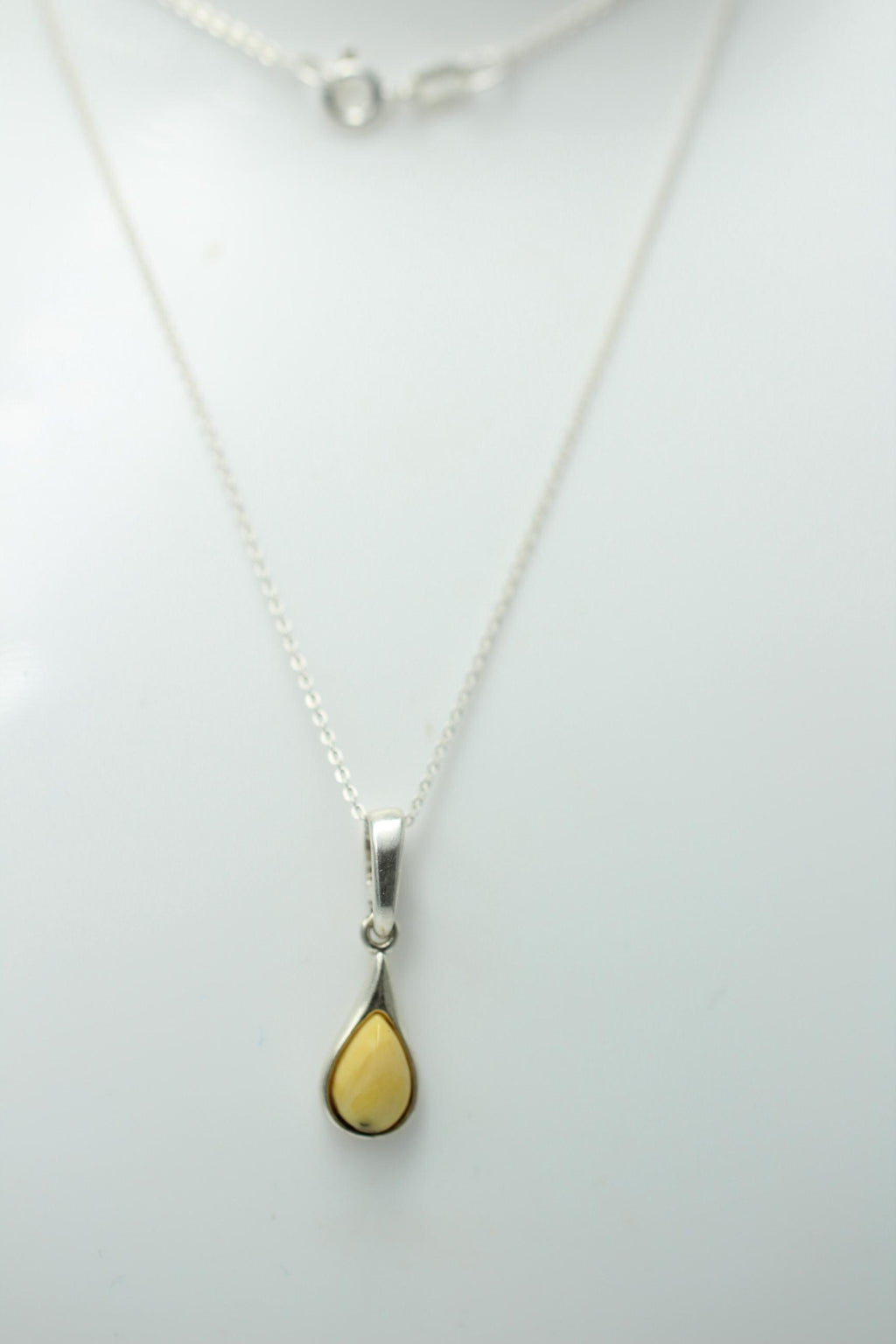 Bernstein Anhänger 925 Silber Collier Kette edel und schön Traum eines Anhängers
