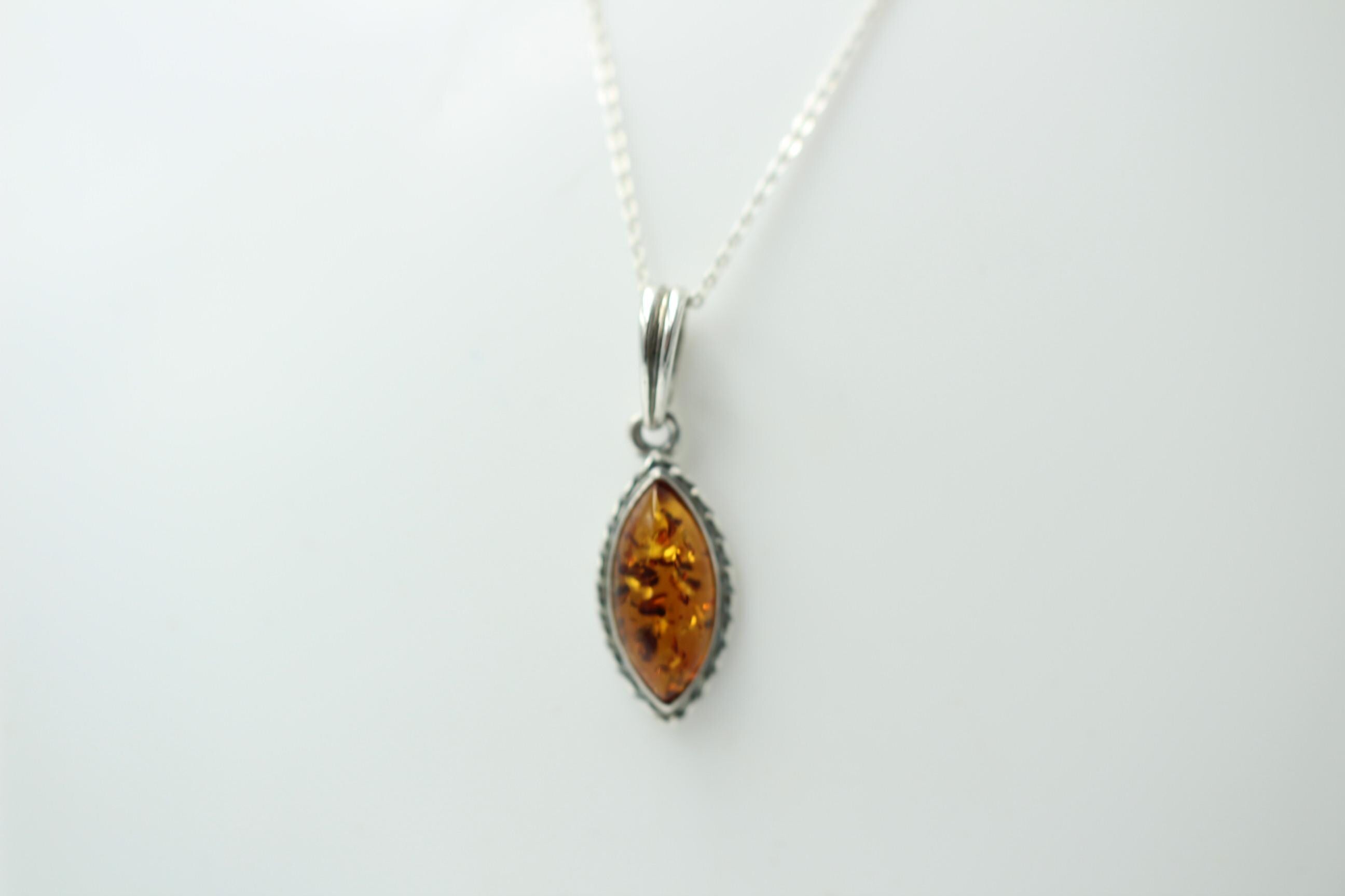 brauner Bernstein Anhänger 925 Sterlingsilber Collier Kette Bernsteinschmuck