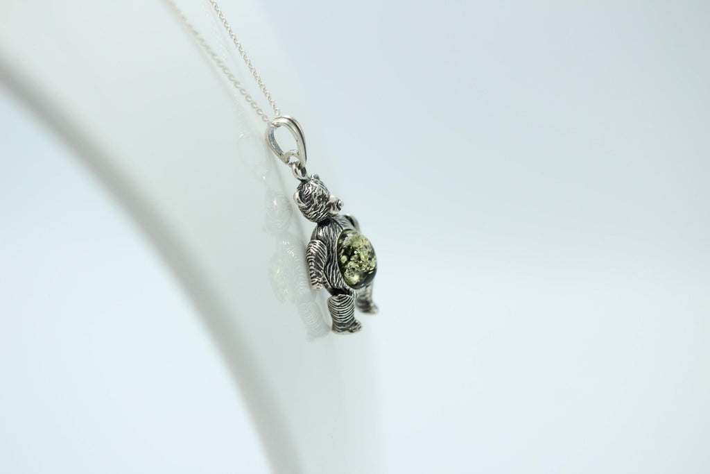 Design Bär 925 Silber mit grünem Bernstein beweglich und platisch Bärenkette