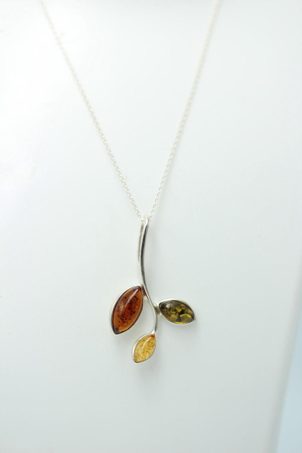 Edle Bernstein Zweig Anhänger dreifarbig 925 Silber Collier Kette Top Edel