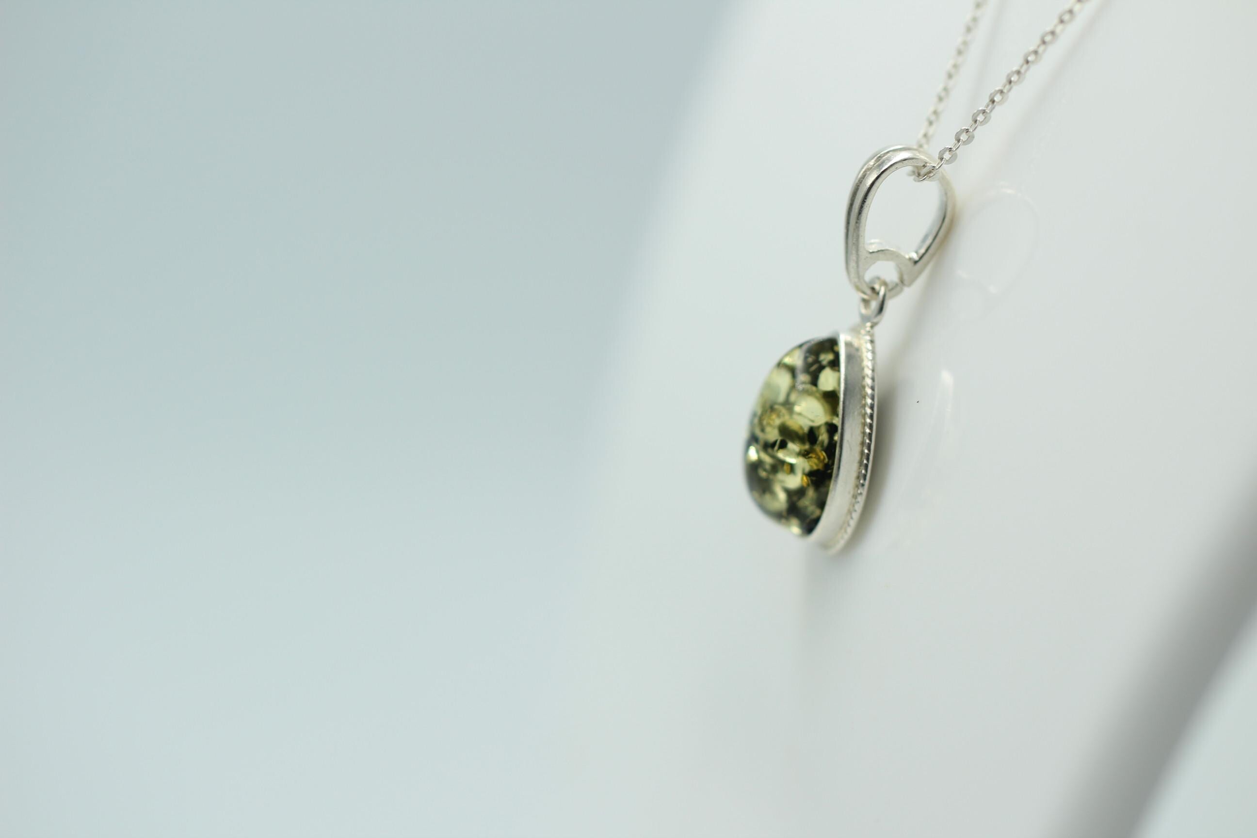 Bernsteinanhänger 925 Silber Anhänger grüner Bernstein Collier Kette Schmuck