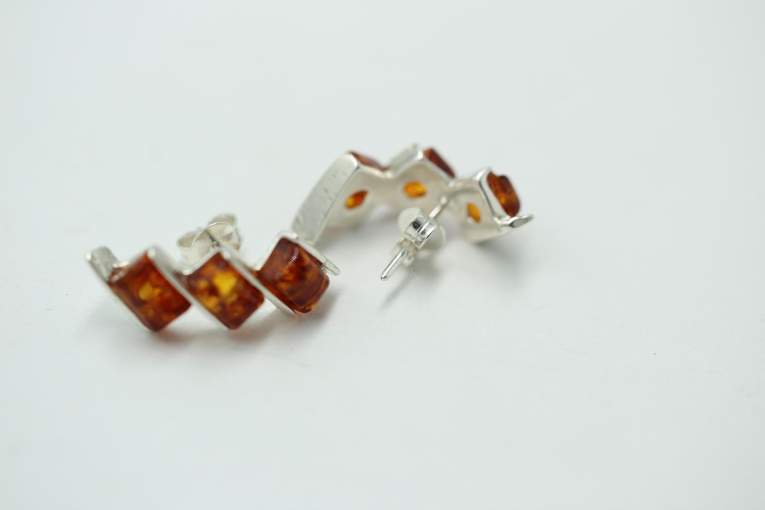 Edle Bernstein Halbcreolen 925 Silber Ohrstecker mit Bernstein aus Letland