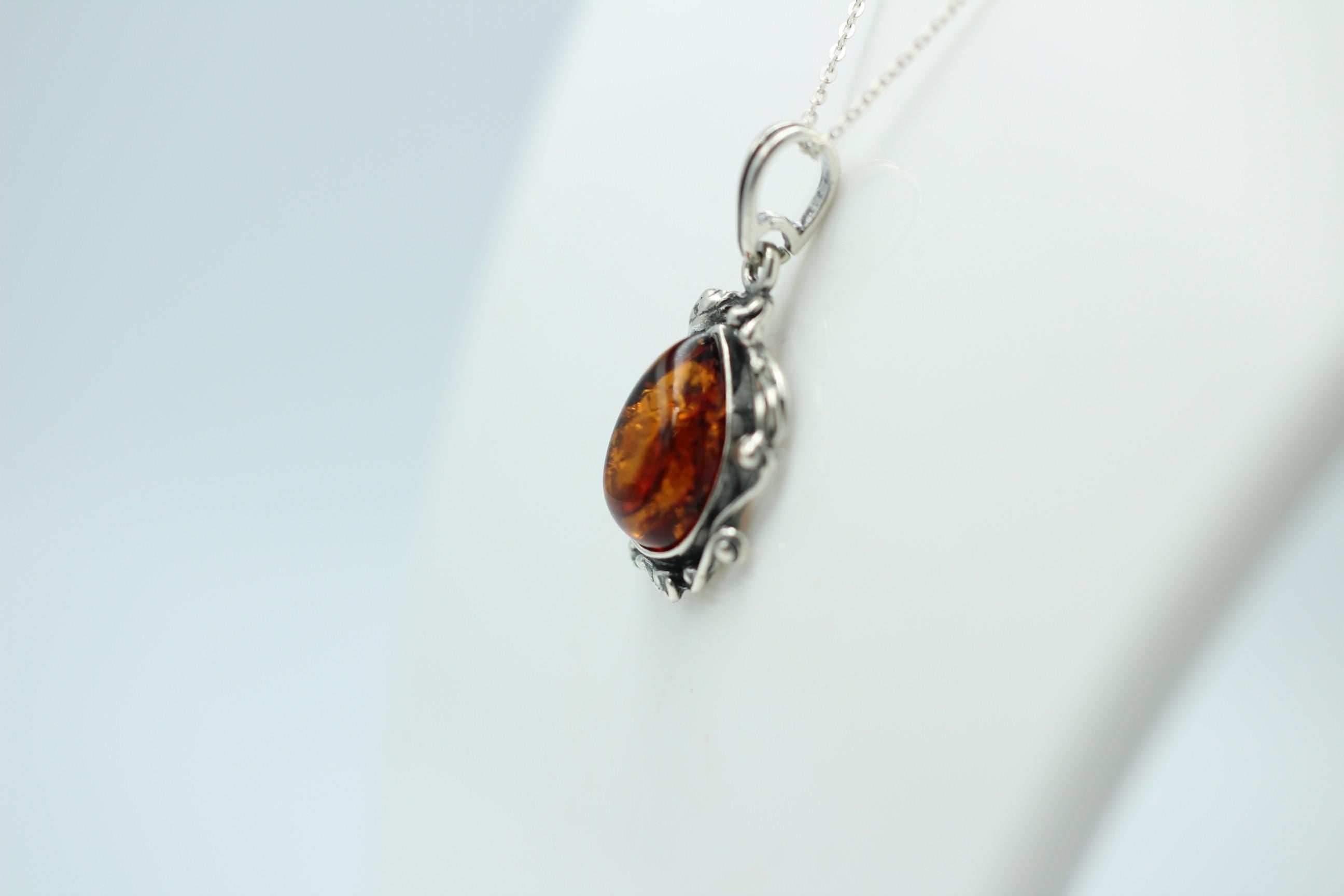 Jugendstil Design Bernsteinanhänger 925 Silber Collier Kette Bernstein