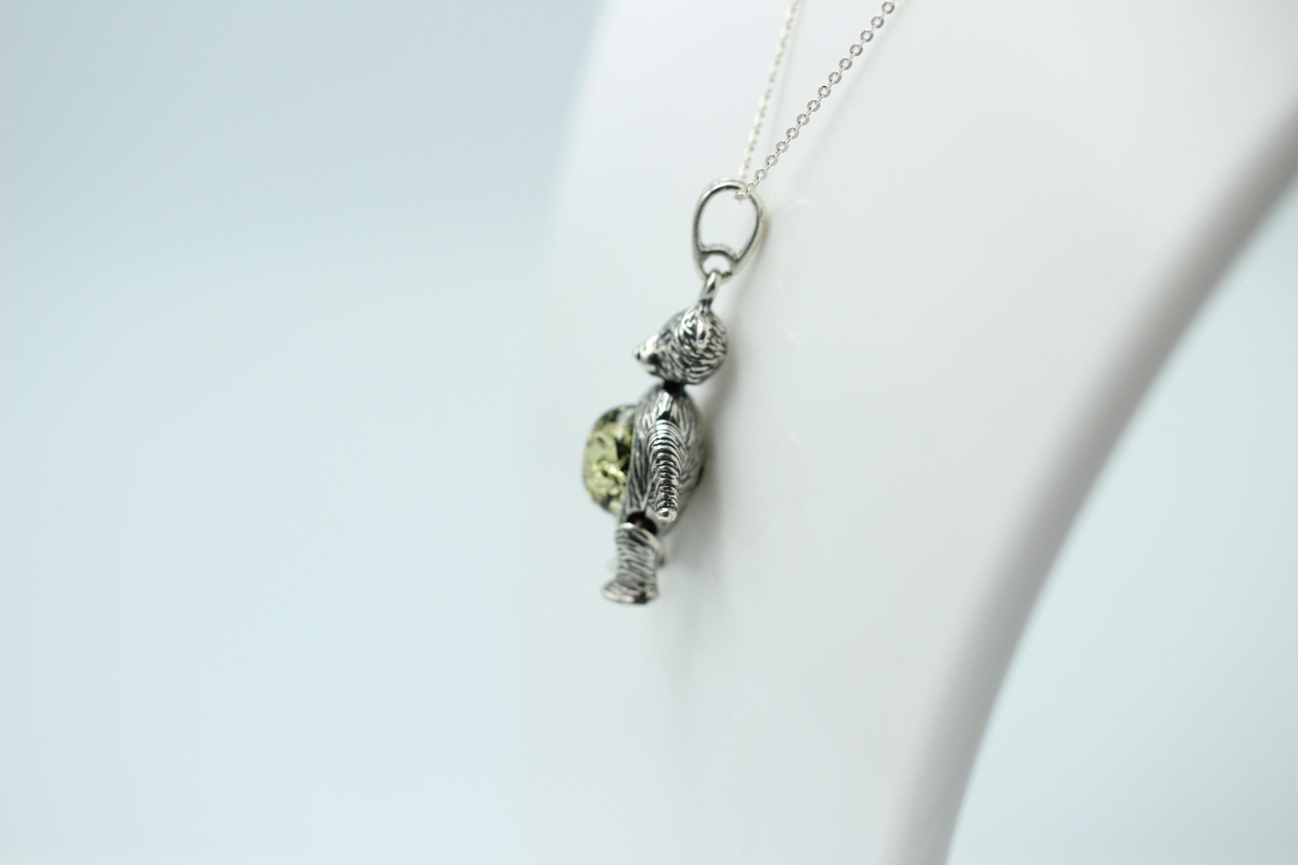 Design Bär 925 Silber mit grünem Bernstein beweglich und platisch Bärenkette
