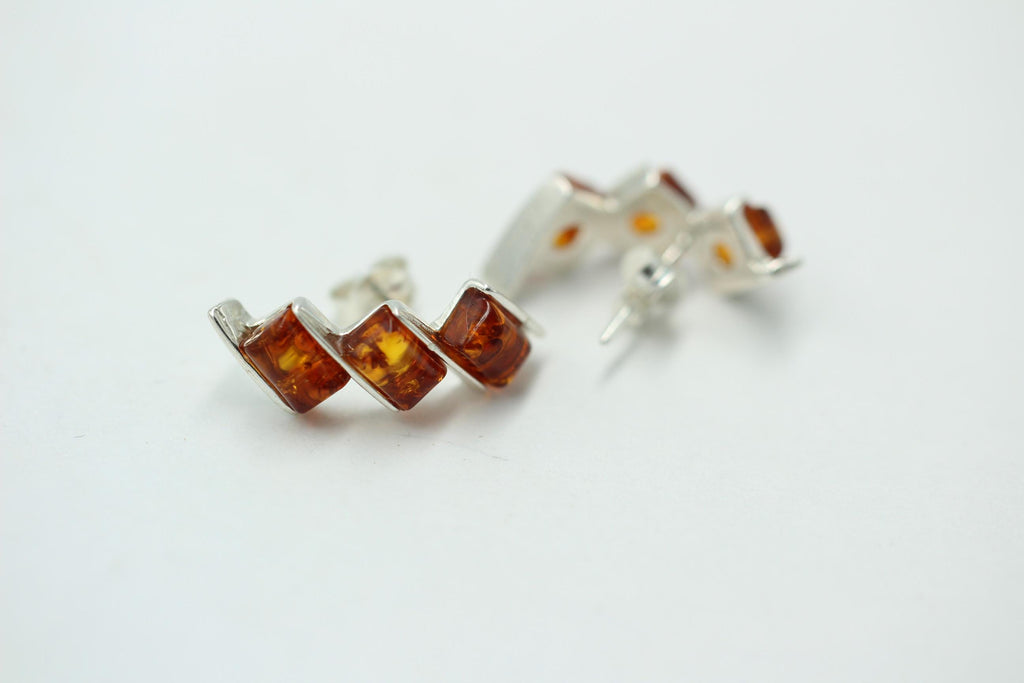 Edle Bernstein Halbcreolen 925 Silber Ohrstecker mit Bernstein aus Letland