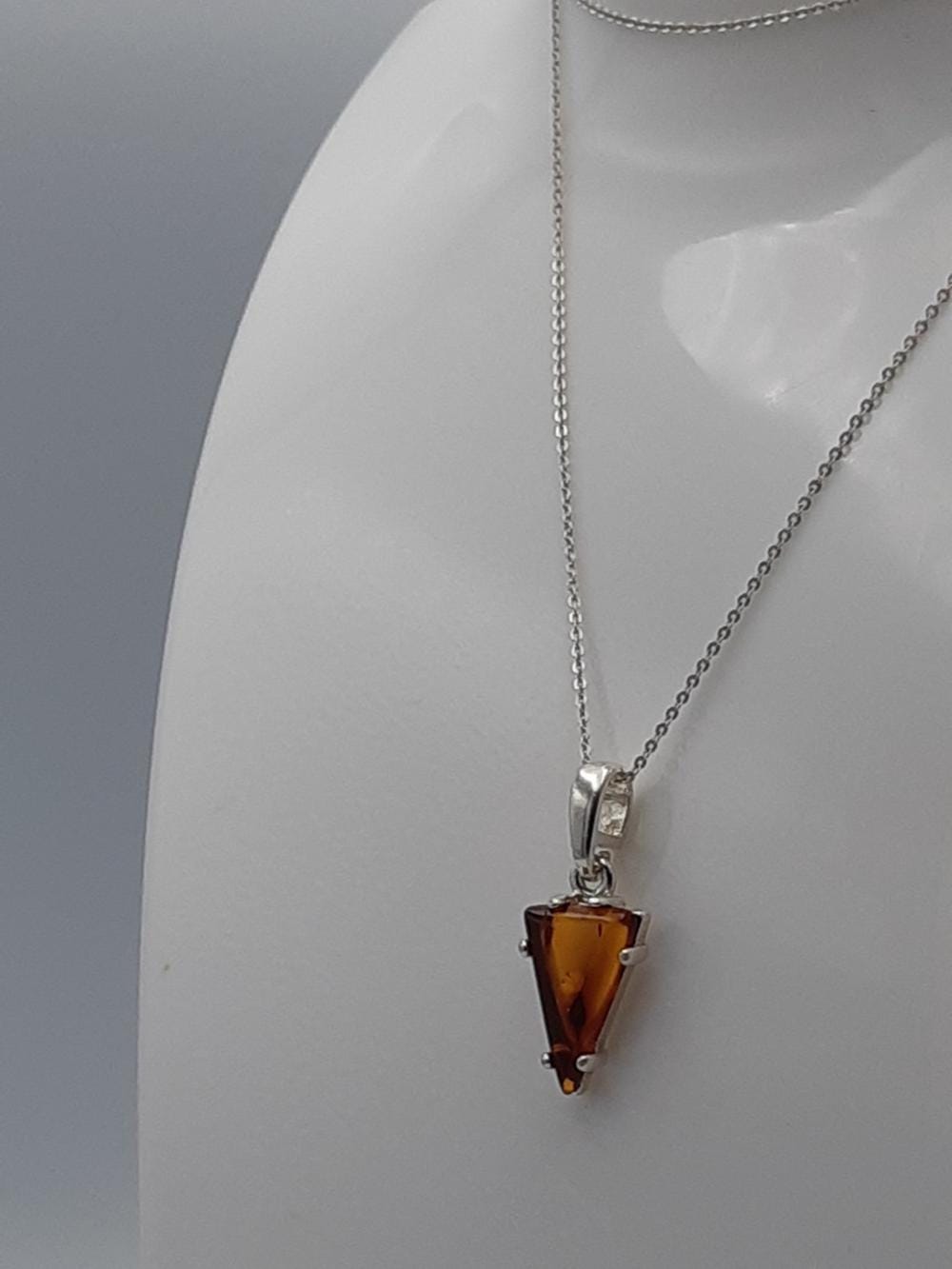 Bernstein Design Anhänger 925 Sterling Silber Collier aus Litauen Bernsteinanhänger für Sie und Ihn