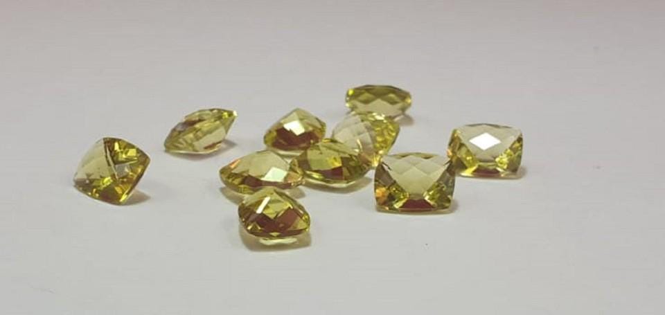 3,84 Carat Limonenquarz AAA Lemon quarz Checker Cut 11 x 9 mm Top Qualität