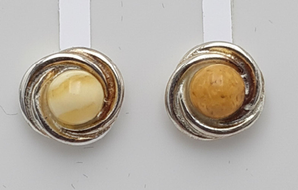 Bezaubernde 925er Sterling Silber Ohrstecker mit Milch- und Cognac-Bernstein