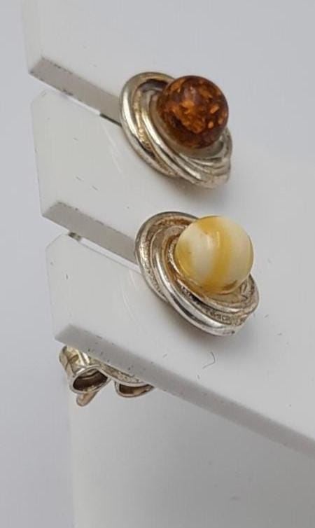 Bezaubernde 925er Sterling Silber Ohrstecker mit Milch- und Cognac-Bernstein