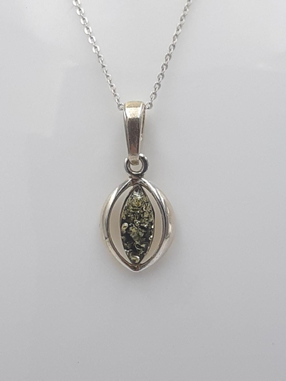 Bernstein Anhänger in 925 Sterling  Silber Collier Kette grüner Bernsteinn Modern