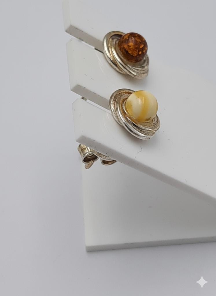 Bezaubernde 925er Sterling Silber Ohrstecker mit Milch- und Cognac-Bernstein