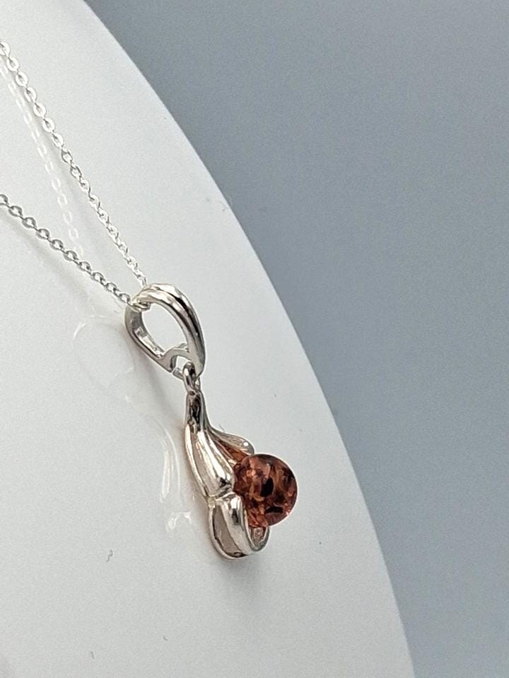 Eleganter Bernstein-Anhänger in 925er Sterling Silber  "Bernstein-Tropfen"