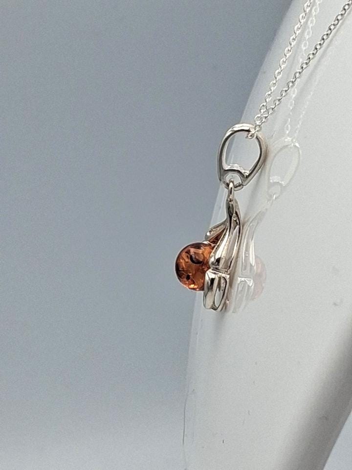 Eleganter Bernstein-Anhänger in 925er Sterling Silber  "Bernstein-Tropfen"