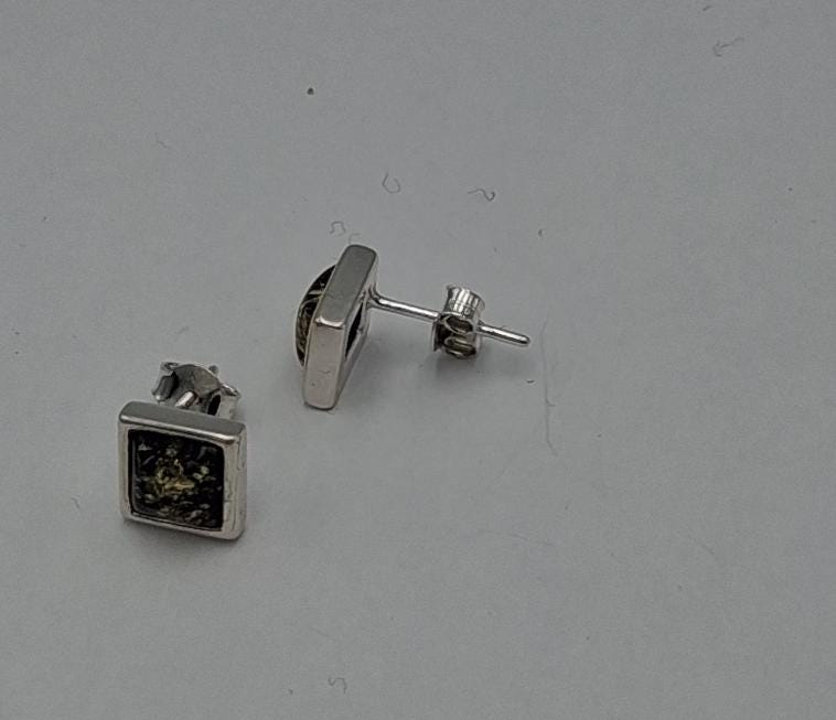 Bernstein Ohrstecker 925 Silber Unisex Ohrstecker 8 x 8 mm grüngoldener Bernstein für Sie und  Ihn