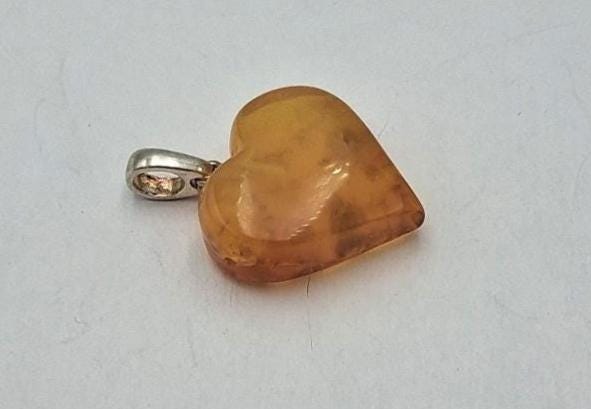 Herz der Sonne: Echter Bernstein Herz-Anhänger | 925 Sterling Silber | Liebevoll