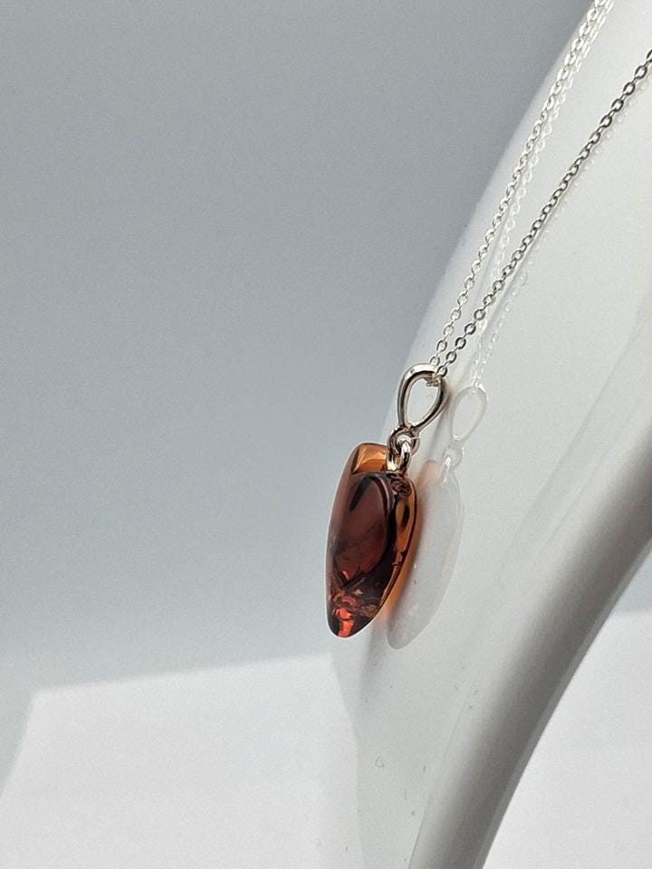 Herz der Sonne: Echter Bernstein Herz-Anhänger | 925 Sterling Silber | Liebevoll