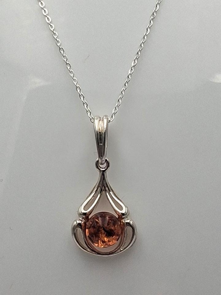 Eleganter Bernstein-Anhänger in 925er Sterling Silber  "Bernstein-Tropfen"