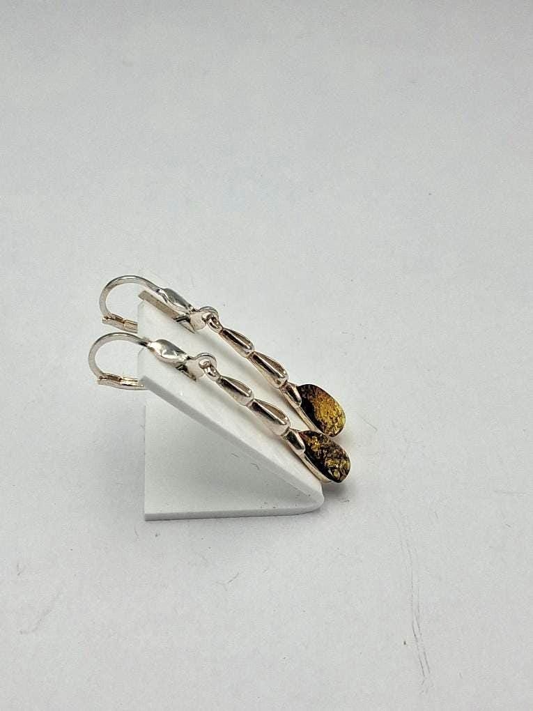 Elegante Long-Ohrhänger  Sterling Silber 925 mit dunklem "Grün" Bernstein