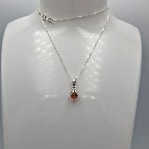Bernstein-Anhänger in 925er Sterlingsilber Eleganz der Natur Kette Collier