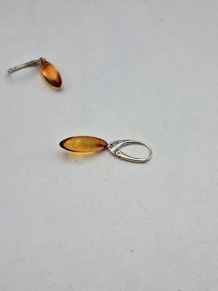 Elegante Ohrhänger mit echtem Baltischem Bernstein und Sterling Silber (925)