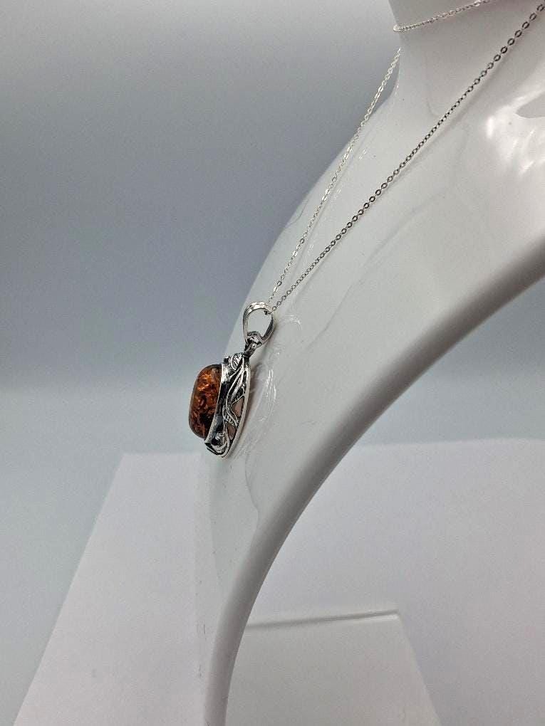Anhänger mit natürlichem Bernstein Collier aus Litauen Baltikum