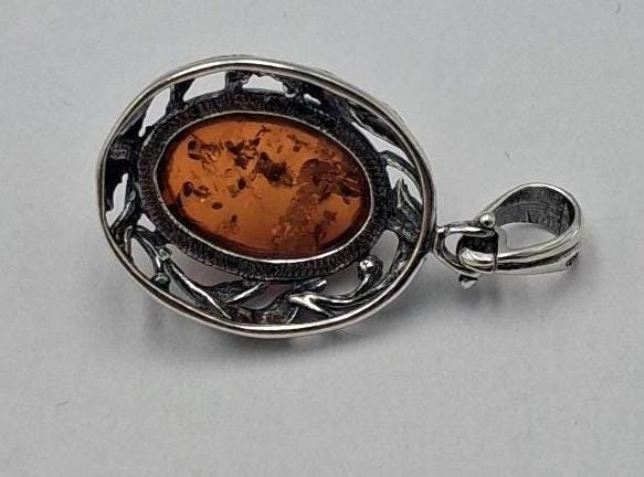 Anhänger mit natürlichem Bernstein Collier aus Litauen Baltikum