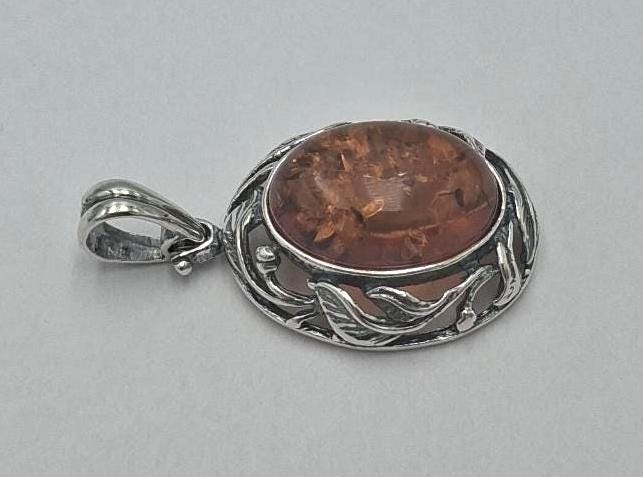 Anhänger mit natürlichem Bernstein Collier aus Litauen Baltikum